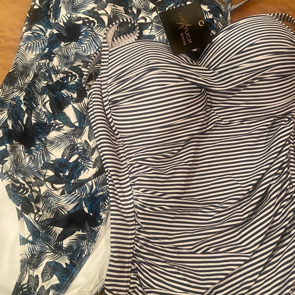 NIPTUCK swim bathing suits